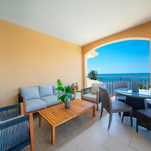 Surf 405 - Luxury Oceanview Beachfront 3 Bedroom With Gym - At El Faro Сasa de vacaciones