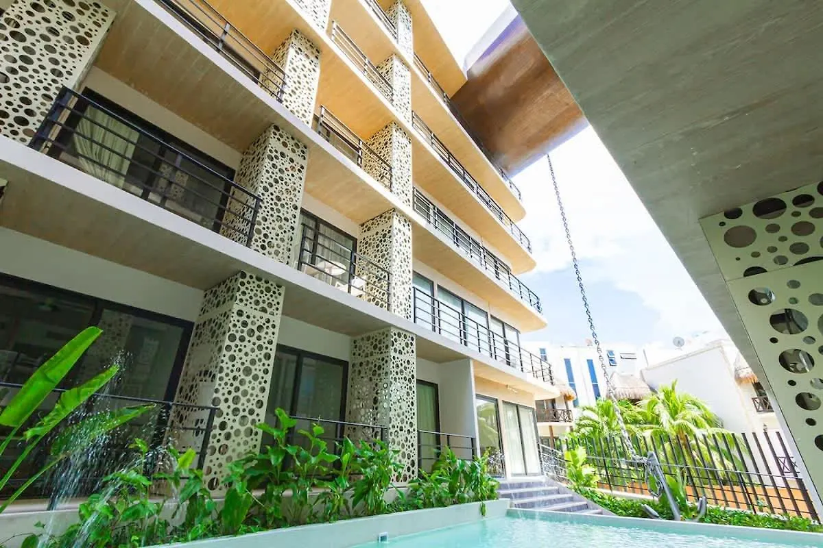 Willa The Boat 2 Blocks From The Sea And 5Th Ave 200 Mb Playa del Carmen